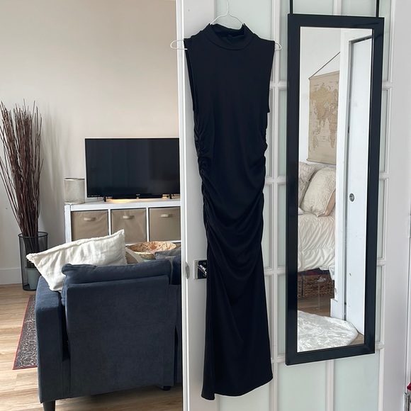 WORN ONCE - H&M - Picture 1 of 2